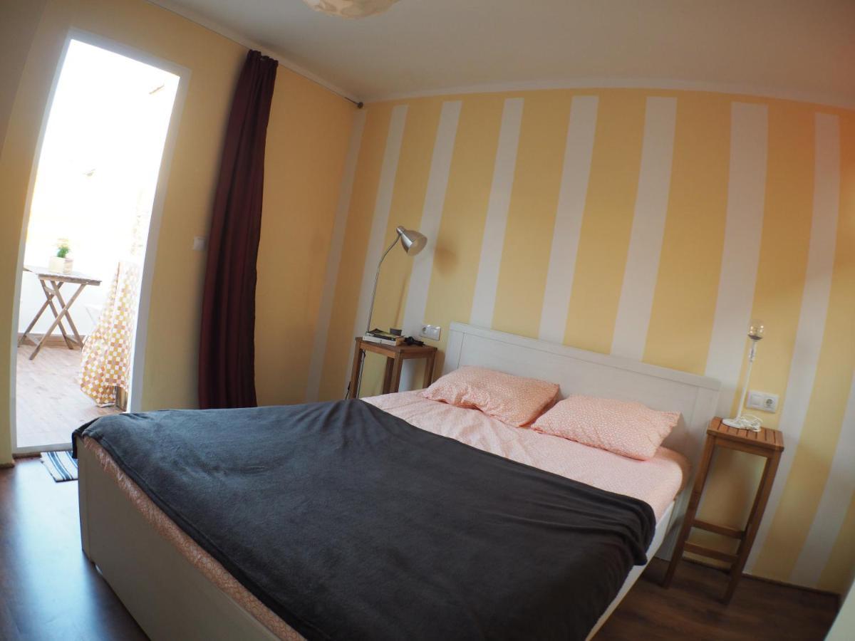 Cosy Appartment W/ Terrace In The Old City Centre Málaga Esterno foto